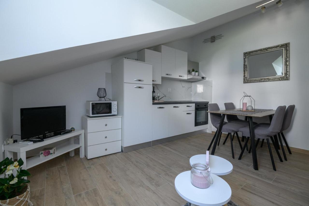 Inat Hotel Дубровник Екстериор снимка