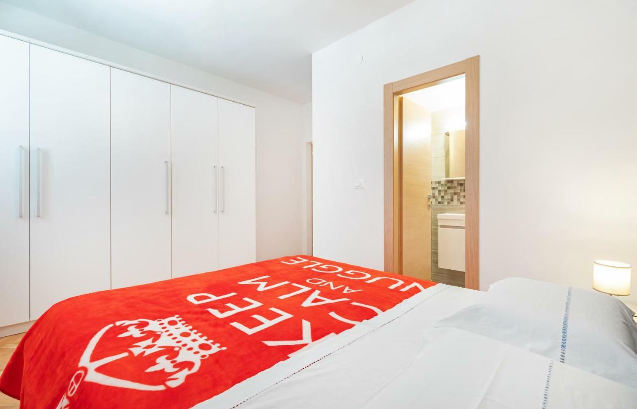 Inat Hotel Дубровник Екстериор снимка