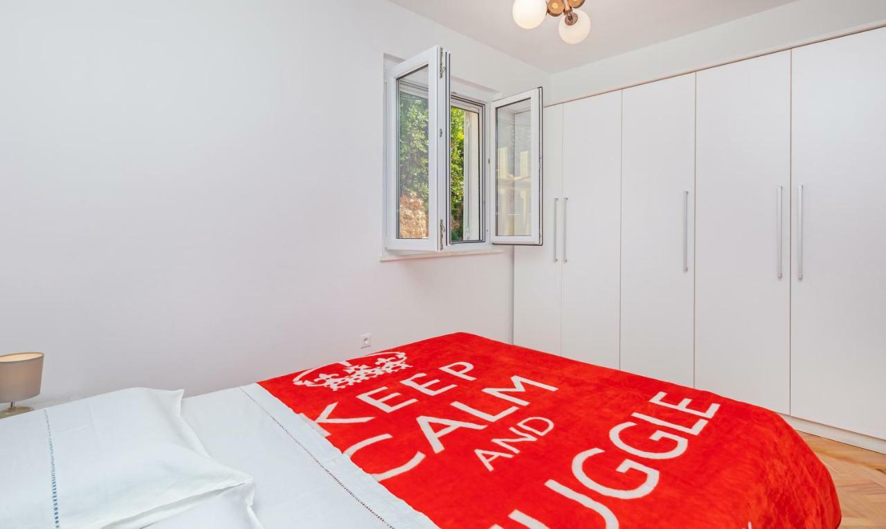 Inat Hotel Дубровник Екстериор снимка